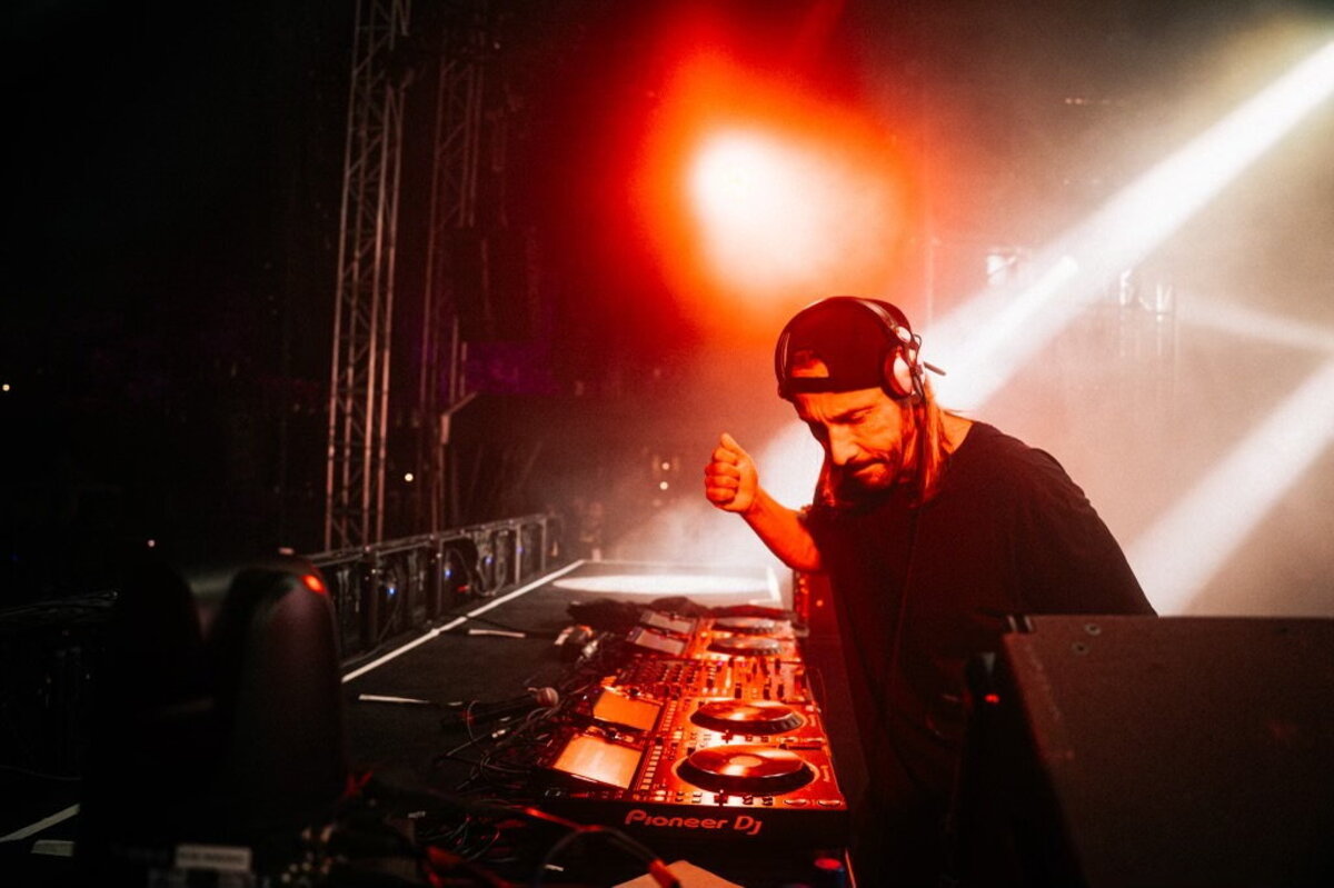 Bob Sinclar instead George-V on July 11, 2025. quebec summer festival 2025: our